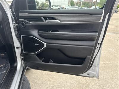 2024 Jeep Wagoneer L Series II   - Photo 14 - Dallas, TX 75252
