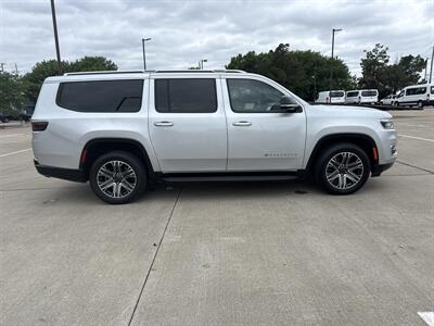 2024 Jeep Wagoneer L Series II   - Photo 8 - Dallas, TX 75252
