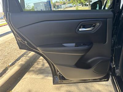 2025 Nissan Rogue SV - Photo 12 - Dallas, TX 75252