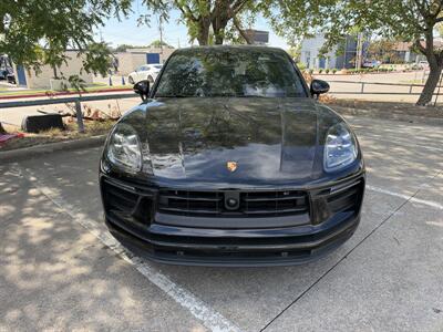 2025 Porsche Macan - Photo 2 - Dallas, TX 75252