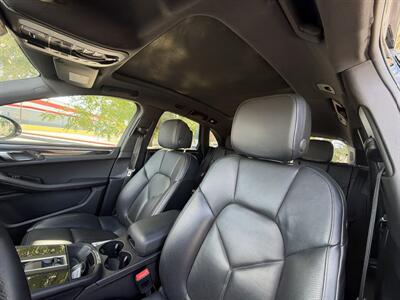 2025 Porsche Macan - Photo 15 - Dallas, TX 75252