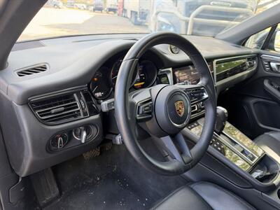 2025 Porsche Macan - Photo 11 - Dallas, TX 75252