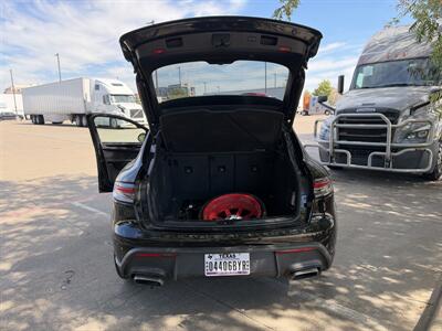 2025 Porsche Macan - Photo 17 - Dallas, TX 75252