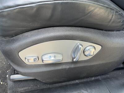 2025 Porsche Macan - Photo 13 - Dallas, TX 75252