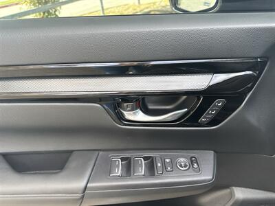 2025 Honda CR-V EX-L - Photo 13 - Dallas, TX 75252