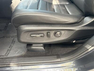2025 Honda CR-V EX-L - Photo 14 - Dallas, TX 75252