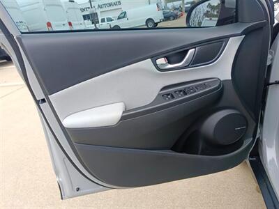 2023 Hyundai KONA Limited   - Photo 13 - Dallas, TX 75252