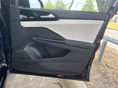 2025 Volkswagen Taos S   - Photo 11 - Dallas, TX 75252