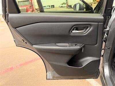 2025 Nissan Rogue SV - Photo 11 - Dallas, TX 75252