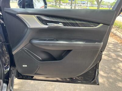 2021 Cadillac XT6 Premium Luxury   - Photo 30 - Dallas, TX 75252