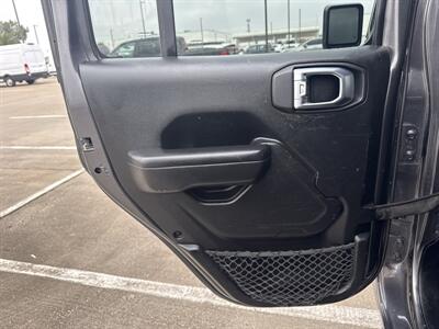 2023 Jeep Gladiator Sport   - Photo 13 - Dallas, TX 75252