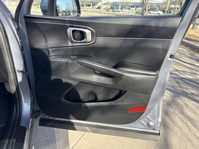 2024 Kia Sorento S   - Photo 13 - Dallas, TX 75252
