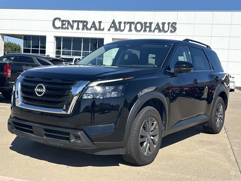2025 Nissan Pathfinder SV - Photo 1 - Dallas, TX 75252