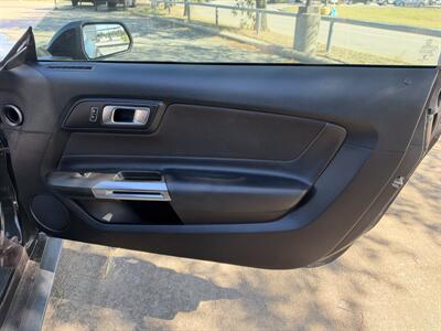 2022 Ford Mustang GT   - Photo 12 - Dallas, TX 75252