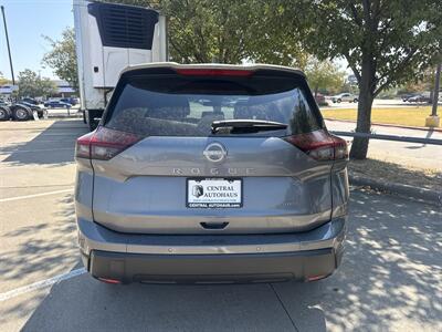 2025 Nissan Rogue SV - Photo 6 - Dallas, TX 75252