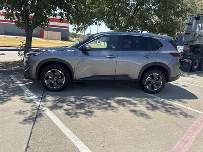 2025 Nissan Rogue SV - Photo 4 - Dallas, TX 75252
