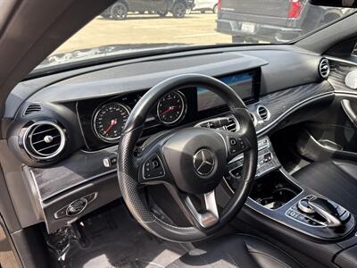 2018 Mercedes-Benz E 300   - Photo 18 - Dallas, TX 75252