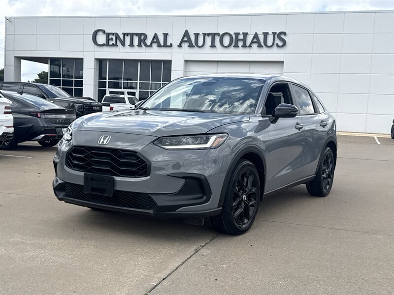 2024 Honda HR-V Sport   - Photo 1 - Dallas, TX 75252