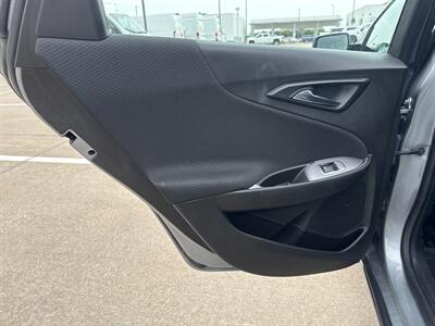 2023 Chevrolet Malibu LT   - Photo 12 - Dallas, TX 75252