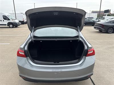 2023 Chevrolet Malibu LT   - Photo 14 - Dallas, TX 75252