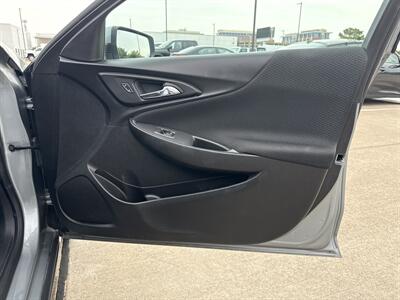 2023 Chevrolet Malibu LT   - Photo 13 - Dallas, TX 75252
