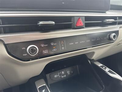 2024 Kia Sorento S   - Photo 32 - Dallas, TX 75252