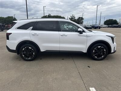 2024 Kia Sorento S   - Photo 8 - Dallas, TX 75252