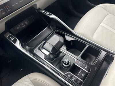 2024 Kia Sorento S   - Photo 33 - Dallas, TX 75252