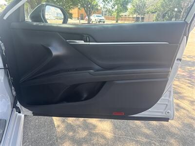2023 Toyota Camry SE   - Photo 13 - Dallas, TX 75252