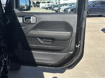 2025 Jeep Wrangler Sahara - Photo 13 - Dallas, TX 75252