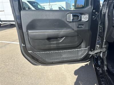 2025 Jeep Wrangler Sahara - Photo 10 - Dallas, TX 75252