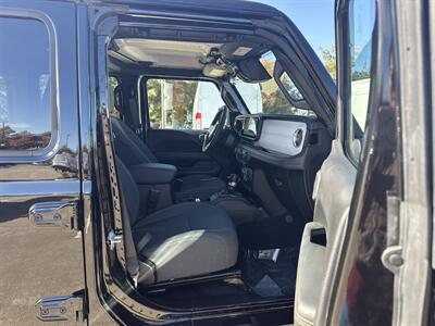 2025 Jeep Wrangler Sahara - Photo 18 - Dallas, TX 75252