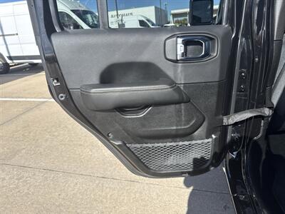 2025 Jeep Wrangler Sahara - Photo 11 - Dallas, TX 75252