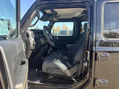 2025 Jeep Wrangler Sahara - Photo 17 - Dallas, TX 75252