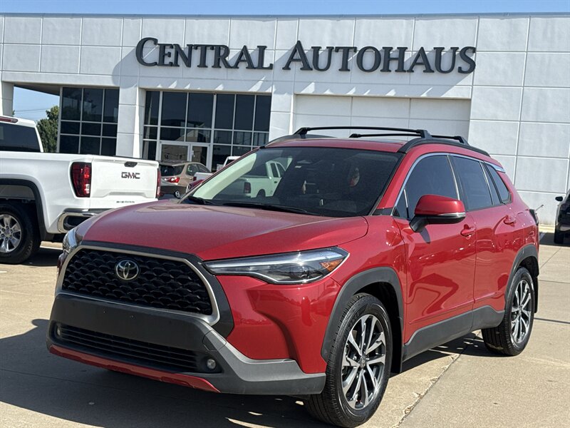 2024 Toyota Corolla XLE  corolla cross