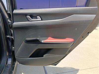 2022 Kia K5 GT-Line   - Photo 10 - Dallas, TX 75252