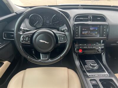 2018 Jaguar XE 25t   - Photo 17 - Dallas, TX 75252