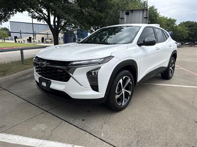 2025 Chevrolet Trax RS   - Photo 3 - Dallas, TX 75252
