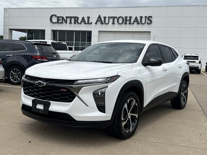 2025 Chevrolet Trax RS  