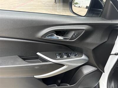2025 Chevrolet Trax RS   - Photo 13 - Dallas, TX 75252