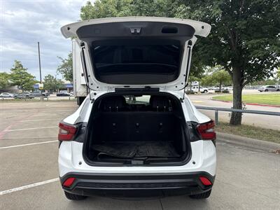 2025 Chevrolet Trax RS   - Photo 19 - Dallas, TX 75252