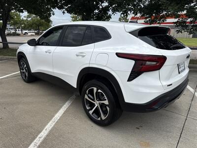 2025 Chevrolet Trax RS   - Photo 6 - Dallas, TX 75252