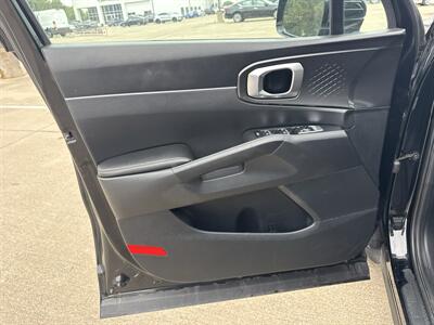 2023 Kia Sorento LX - Photo 10 - Dallas, TX 75252