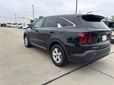 2023 Kia Sorento LX - Photo 5 - Dallas, TX 75252