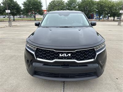 2023 Kia Sorento LX - Photo 2 - Dallas, TX 75252
