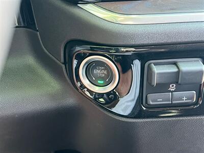 2025 GMC Sierra 1500 SLT   - Photo 37 - Dallas, TX 75252