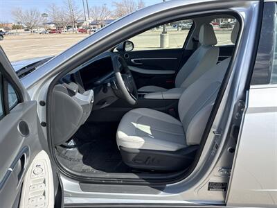 2025 Hyundai SONATA SEL   - Photo 17 - Dallas, TX 75252