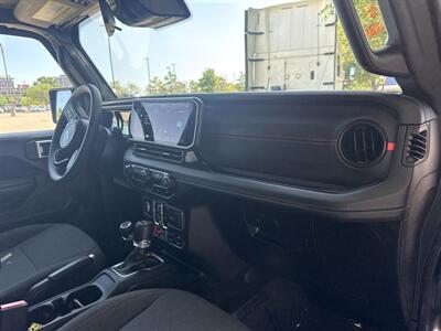2025 Jeep Wrangler Rubicon   - Photo 19 - Dallas, TX 75252