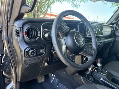 2025 Jeep Wrangler Rubicon   - Photo 17 - Dallas, TX 75252