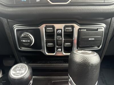 2024 Jeep Wrangler Sahara 4xe   - Photo 30 - Dallas, TX 75252